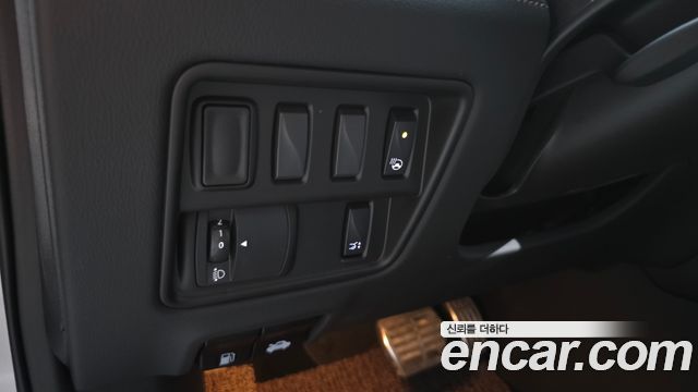 Renault Korea QM6 2.0 GDe PREMIERE 2WD 2023 — фото 14