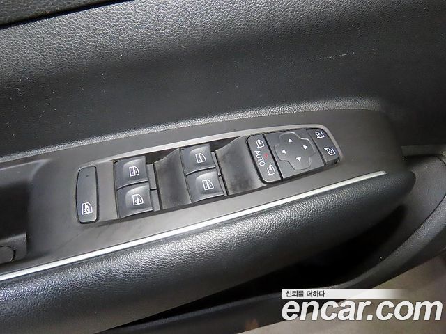 Renault Korea QM6 2.0 LPe RE 2WD 2021 — фото 17