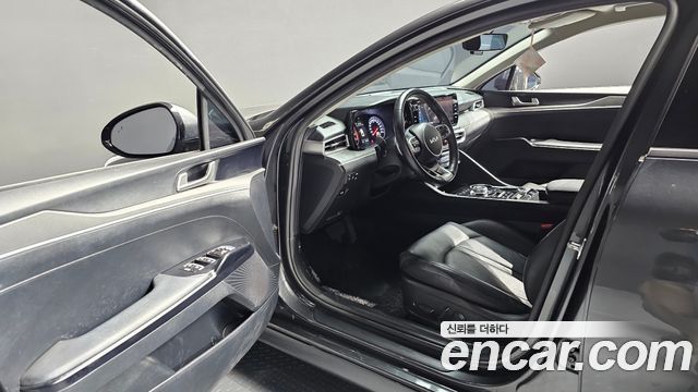 Kia K5 (III) 2.0 Prestige 2023 — фото 10