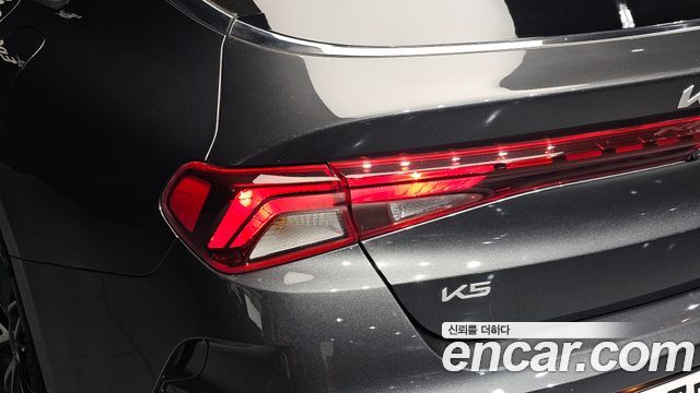 Kia K5 (III) 2.0 Prestige 2023 — фото 23