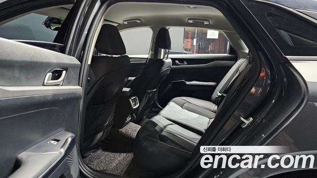 Kia K5 (III) 2.0 Prestige 2023 — фото 26