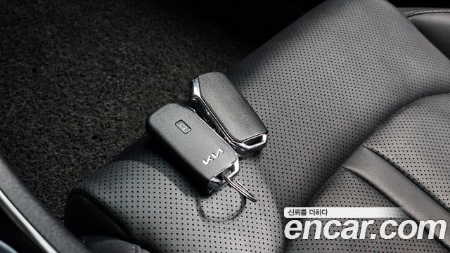 Kia K5 (III) 2.0 Prestige 2023 — фото 36