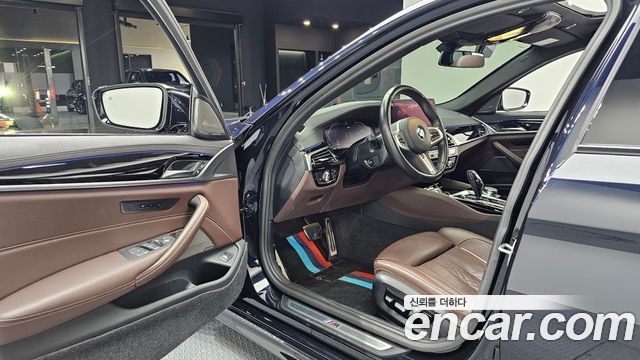 BMW 5 Series (G30) 530i M Sport Package 2023 — фото 10