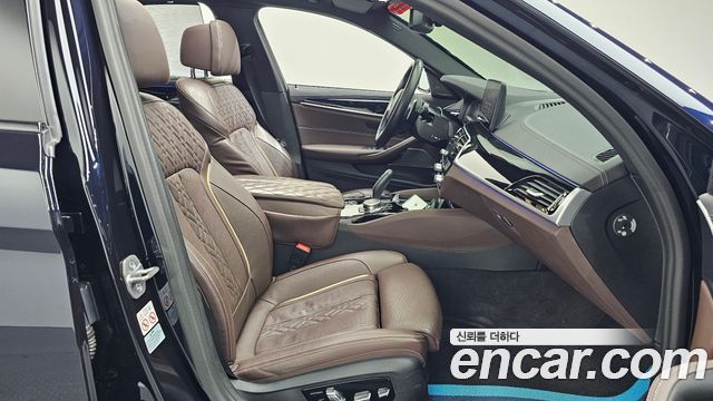 BMW 5 Series (G30) 530i M Sport Package 2023 — фото 11