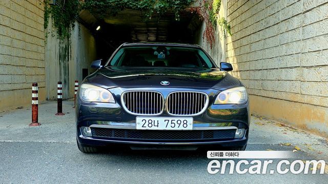 BMW 7 Series (F01) 740Li 2011 — фото 3