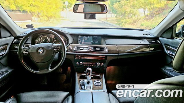 BMW 7 Series (F01) 740Li 2011 — фото 7