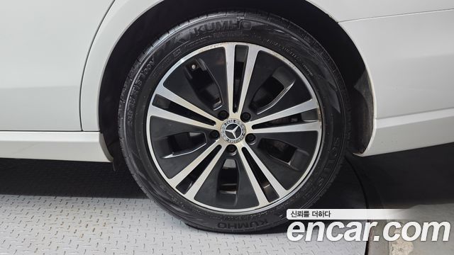 Mercedes-Benz E-Class (W213) E250 Avantgarde 2021 — фото 21