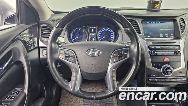 Hyundai Grandeur (HG) HG220 Diesel Modern 2015 — фото 13