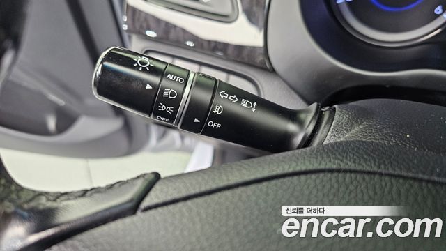 Hyundai Grandeur (HG) HG220 Diesel Modern 2015 — фото 18