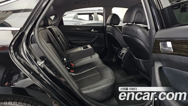 Hyundai Sonata (LF) 2.0 Smart 2017 — фото 12