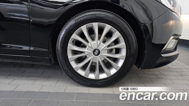 Hyundai Sonata (LF) 2.0 Smart 2017 — фото 21