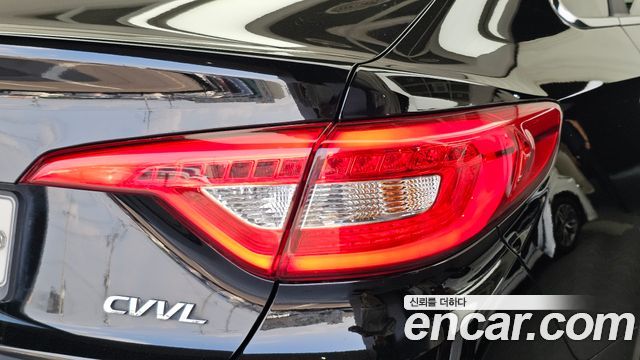 Hyundai Sonata (LF) 2.0 Smart 2017 — фото 23