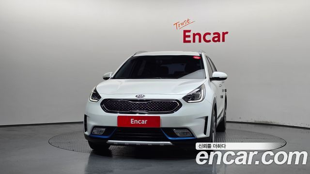 Kia Niro Prestige 2018 — фото 3