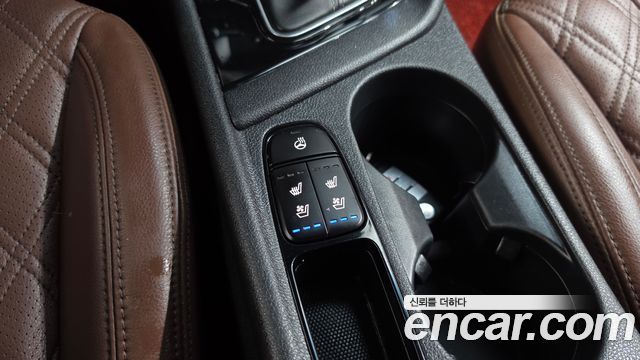 Kia Niro Prestige 2018 — фото 18