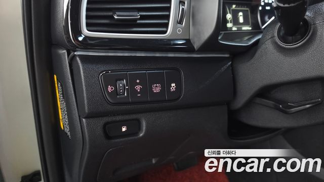 Kia Niro Prestige 2018 — фото 20