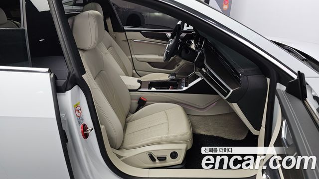 Audi A7 (4K) 45 TDI Quattro Premium 2022 — фото 10