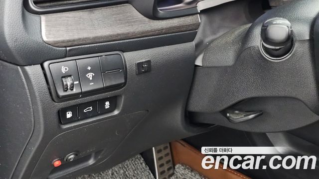 Kia K7 Premier 3.0 LPI Taxi Trendy 2020 — фото 18