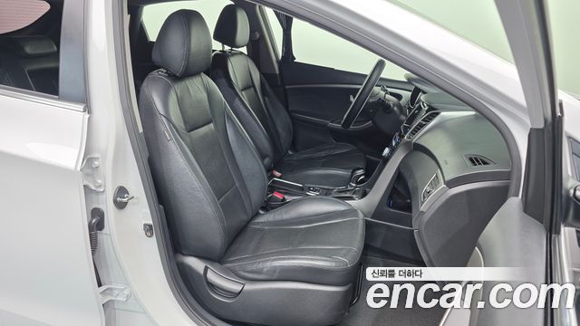 Hyundai i30 (New) Diesel 1.6 VGT PYL 2014 — фото 11