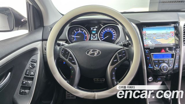 Hyundai i30 (New) Diesel 1.6 VGT PYL 2014 — фото 13
