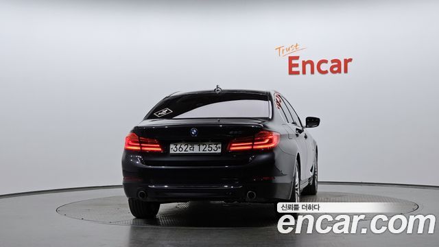 BMW 5 Series (G30) 520i Luxury 2020 — фото 4