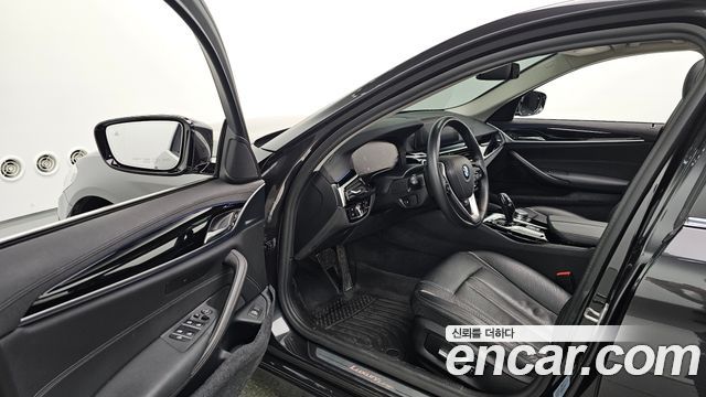 BMW 5 Series (G30) 520i Luxury 2020 — фото 10