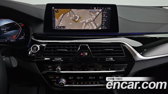 BMW 5 Series (G30) 520i Luxury 2020 — фото 18