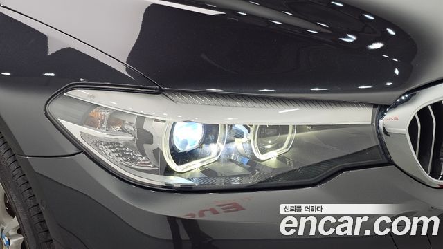 BMW 5 Series (G30) 520i Luxury 2020 — фото 28