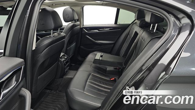 BMW 5 Series (G30) 520i Luxury 2020 — фото 32