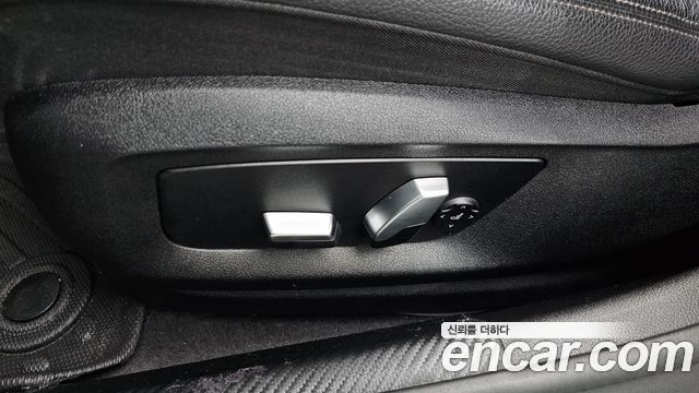 BMW 5 Series (G30) 520i Luxury 2020 — фото 37