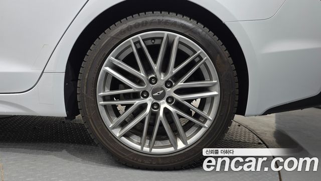 Genesis G70 2.0T Elite 2019 — фото 21