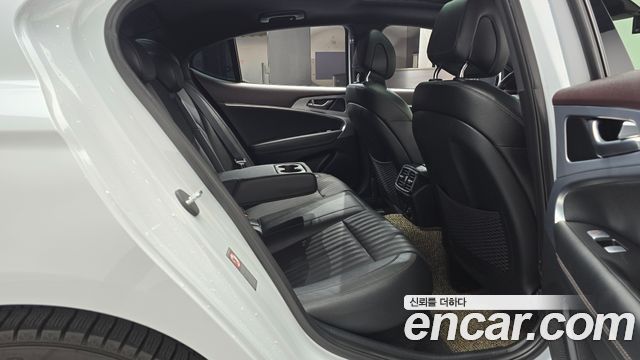 Genesis G70 2.0T Elite 2019 — фото 31