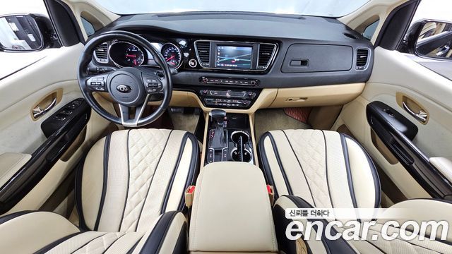 Kia Carnival 9-Seater Hi-Limousine Prestige Hiroof 2019 — фото 7