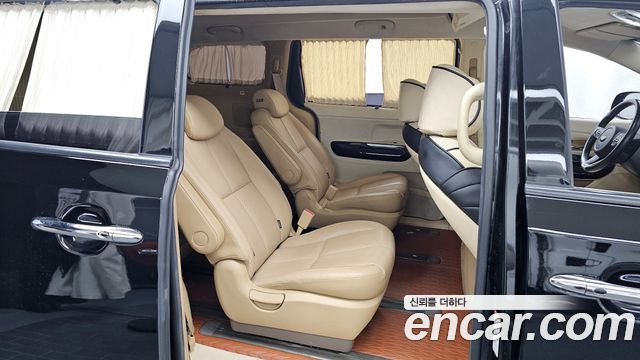 Kia Carnival 9-Seater Hi-Limousine Prestige Hiroof 2019 — фото 12