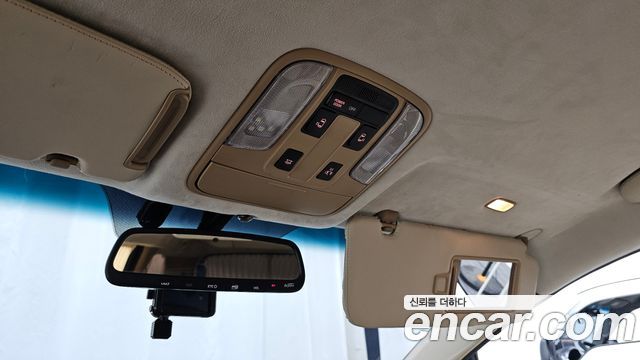 Kia Carnival 9-Seater Hi-Limousine Prestige Hiroof 2019 — фото 17