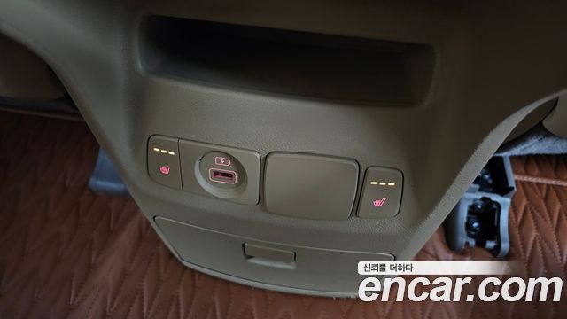 Kia Carnival 9-Seater Hi-Limousine Prestige Hiroof 2019 — фото 19