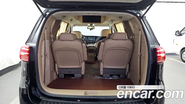 Kia Carnival 9-Seater Hi-Limousine Prestige Hiroof 2019 — фото 20