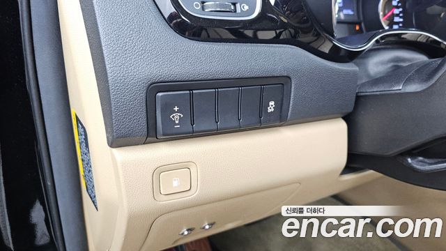 Kia Carnival 9-Seater Hi-Limousine Prestige Hiroof 2019 — фото 30