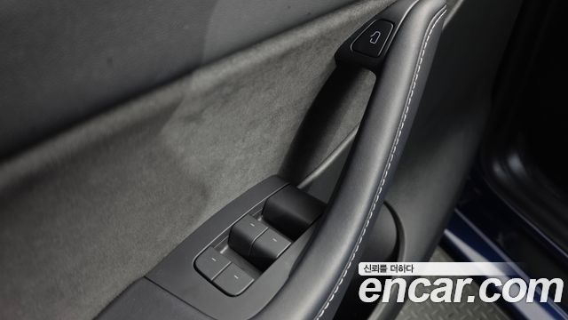 Tesla Model Y Long Range AWD 2022 — фото 33