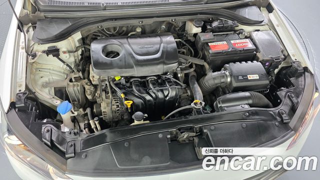 Hyundai Avante (AD) 1.6 GDI Value Plus 2018 — фото 6