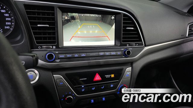 Hyundai Avante (AD) 1.6 GDI Value Plus 2018 — фото 16