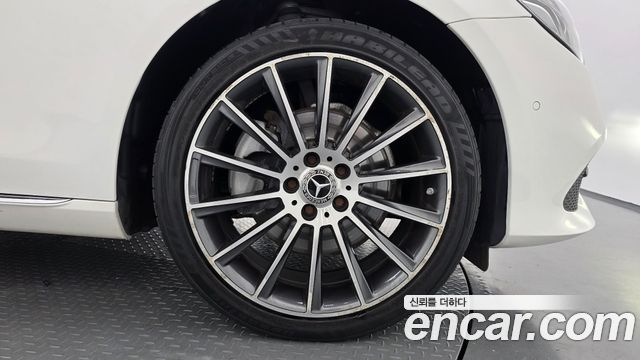 Mercedes-Benz E-Class (W213) E220d Avantgarde 2018 — фото 5