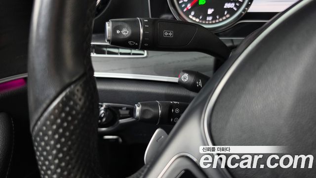 Mercedes-Benz E-Class (W213) E220d Avantgarde 2018 — фото 16