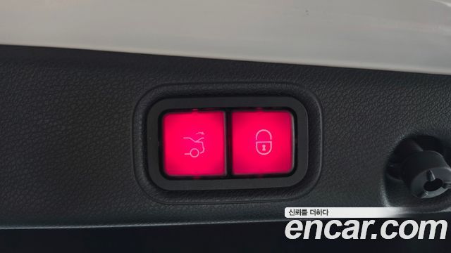 Mercedes-Benz E-Class (W213) E220d Avantgarde 2018 — фото 32