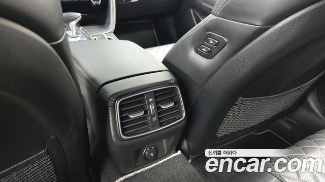 Genesis G70 3.3T Sport AWD Supreme 2018 — фото 31
