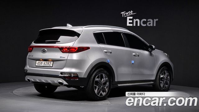 Kia Sportage The Bold Diesel 2.0 2WD Prestige 2019 — фото 2