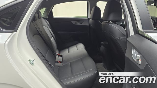 Kia K3 (II) 1.6 Prestige 2022 — фото 11