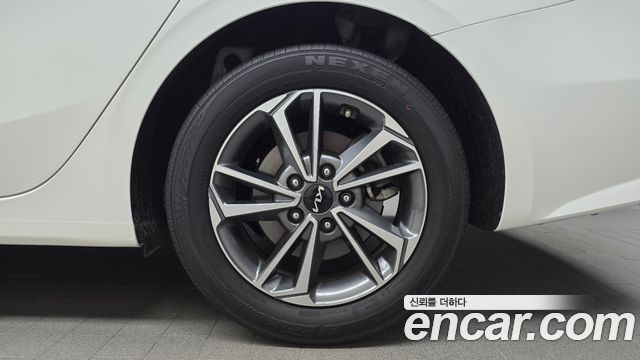 Kia K3 (II) 1.6 Prestige 2022 — фото 21