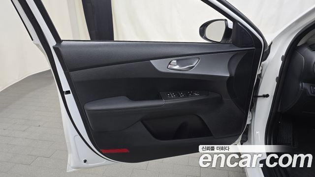 Kia K3 (II) 1.6 Prestige 2022 — фото 24