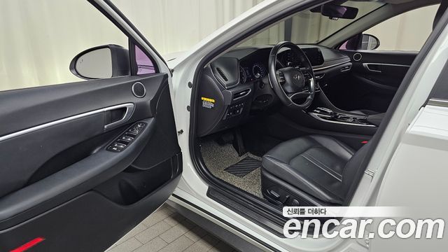 Hyundai Sonata (DN8) 2.0 Premium 2020 — фото 10
