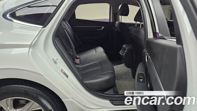 Hyundai Sonata (DN8) 2.0 Premium 2020 — фото 11